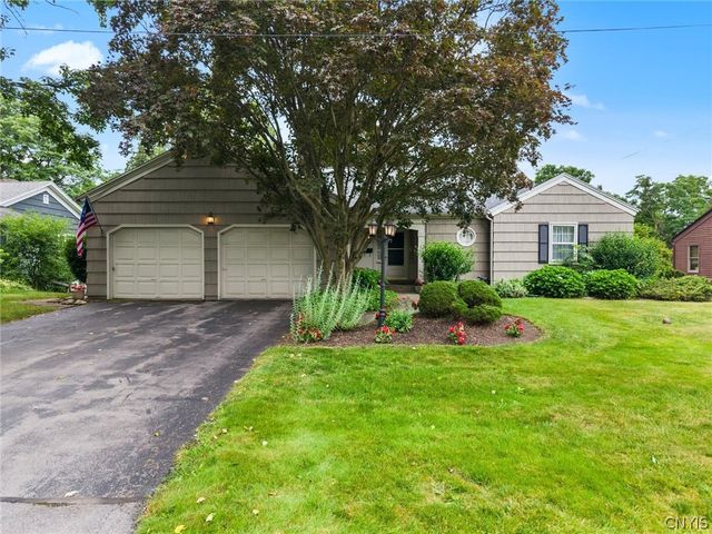 13 Erregger Terrace, Dewitt, NY 13224