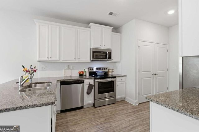 7035 Fringe Flower Drive 8, Austell, GA 30168