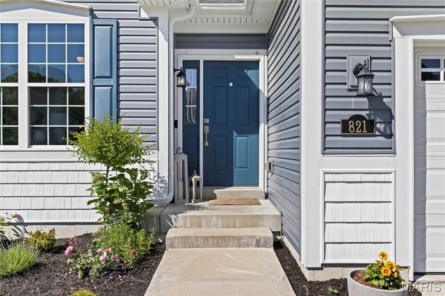 821 Upland Loop, O'fallon, MO 63368