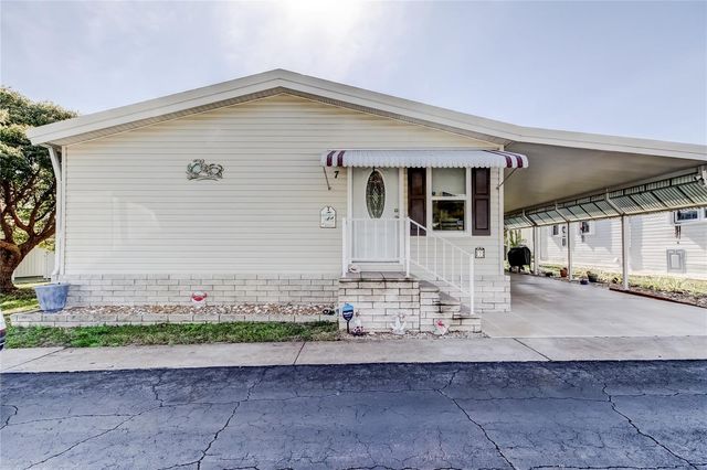 7 FRANGIPANI CIRCLE 7, Largo, FL 33770