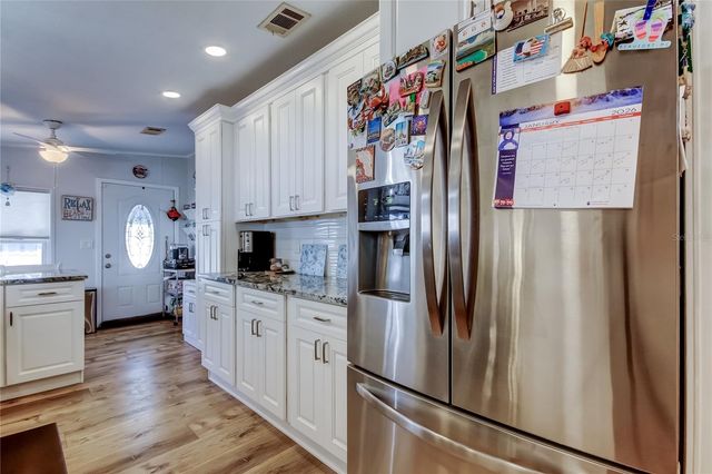 7 FRANGIPANI CIRCLE 7, Largo, FL 33770