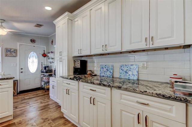 7 FRANGIPANI CIRCLE 7, Largo, FL 33770