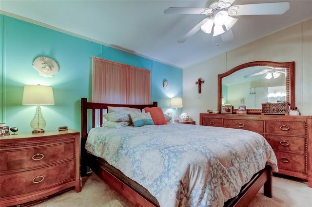 7 FRANGIPANI CIRCLE 7, Largo, FL 33770