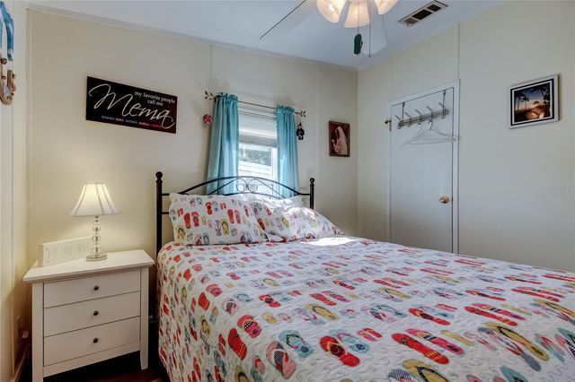 7 FRANGIPANI CIRCLE 7, Largo, FL 33770