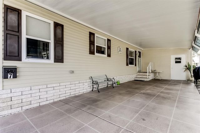 7 FRANGIPANI CIRCLE 7, Largo, FL 33770