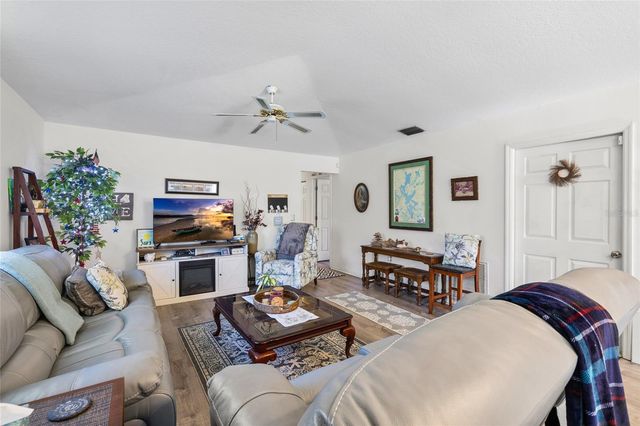 1013 27TH AVENUE W, Palmetto, FL 34221