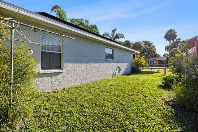1013 27TH AVENUE W, Palmetto, FL 34221