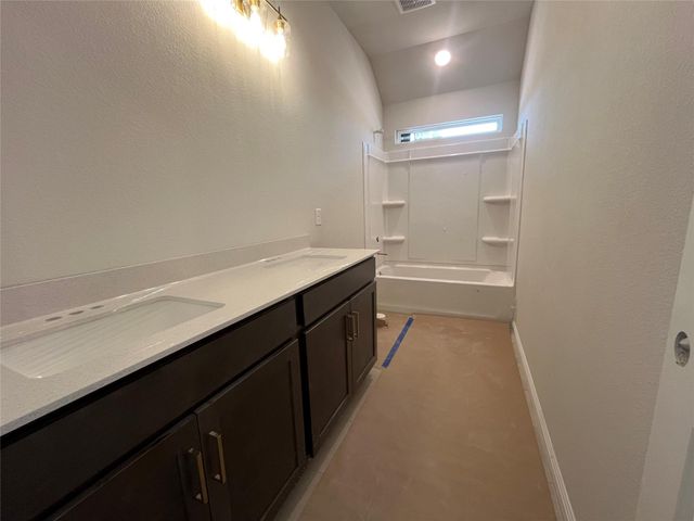 101 Clover BND, Liberty Hill, TX 78642