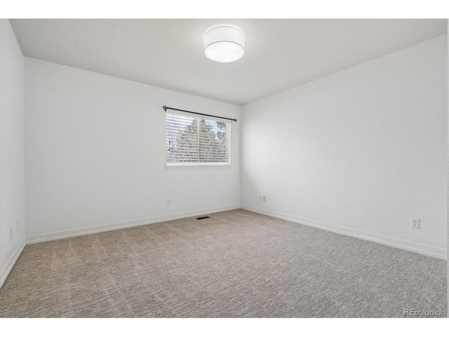 21324 E Briarwood Dr, Aurora, CO 80016