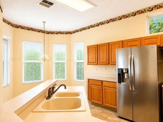 1995 EMERALD GREEN CIRCLE, Oviedo, FL 32765