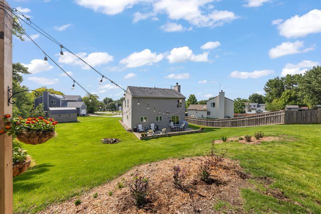 1106 Lightning Trail, Carol Stream, IL 60188