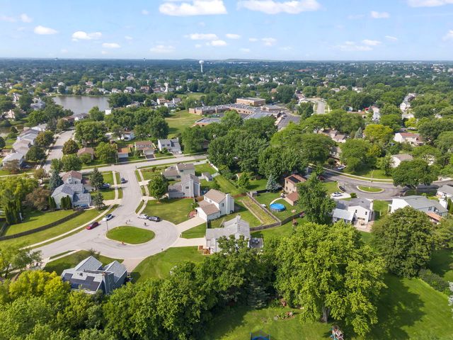 1106 Lightning Trail, Carol Stream, IL 60188