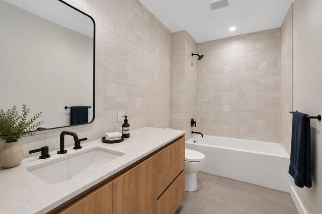 84 East Ave 3808, Austin, TX 78701