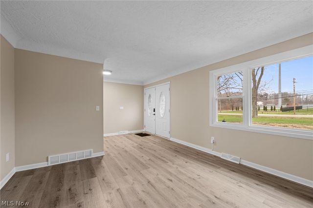 641 North Avenue, Tallmadge, OH 44278