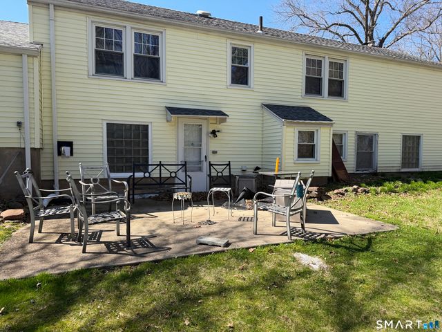 14 Prospect Street, Bloomfield, CT 06002