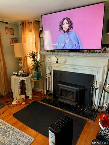 14 Prospect Street, Bloomfield, CT 06002