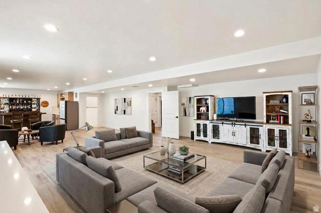 6623 W WYATT RUN DR, Herriman, UT 84096