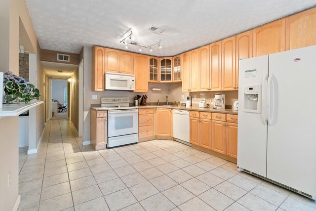 77-3 Woodson Bend Resort, Bronston, KY 42518