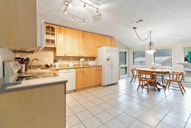 77-3 Woodson Bend Resort, Bronston, KY 42518