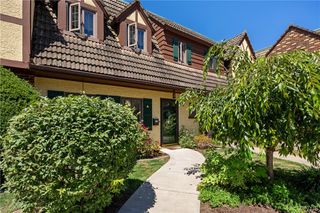 3401 James Street 16, Syracuse, NY 13206