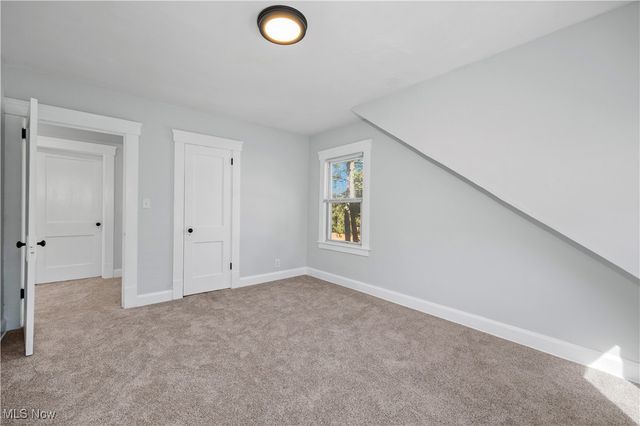 903 West Avenue, Elyria, OH 44035