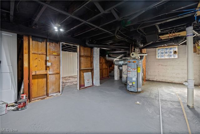 903 West Avenue, Elyria, OH 44035