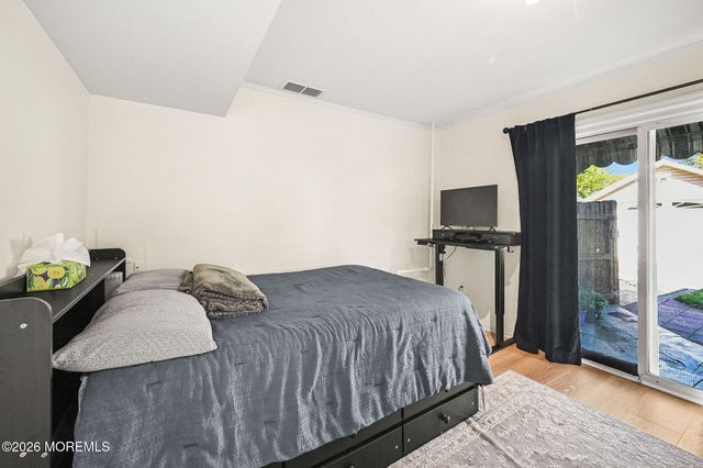 15 Jackson Street, Keyport, NJ 07735