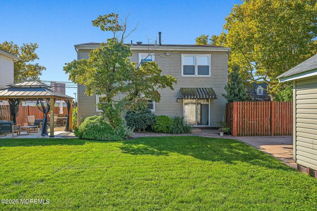15 Jackson Street, Keyport, NJ 07735