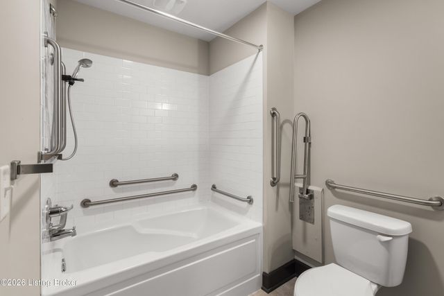 601 E Main St, Louisville, KY 40202