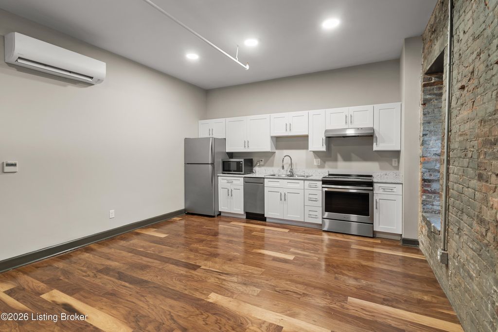 601 E Main St, Louisville, KY 40202