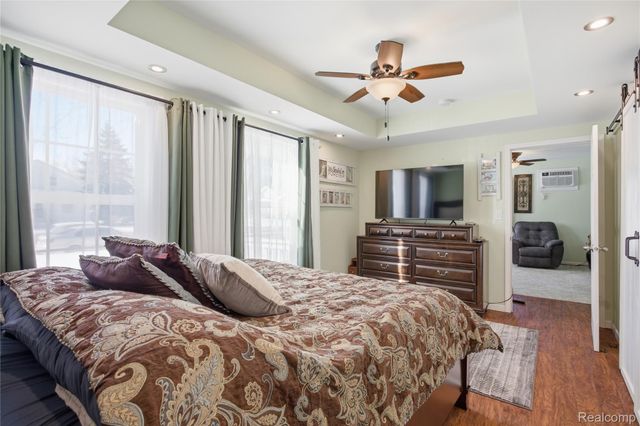 26152 Ypsilanti Street, Flat Rock, MI 48134