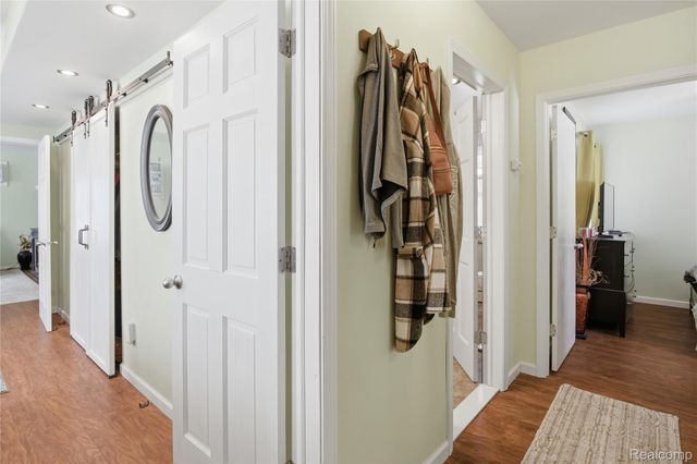 26152 Ypsilanti Street, Flat Rock, MI 48134