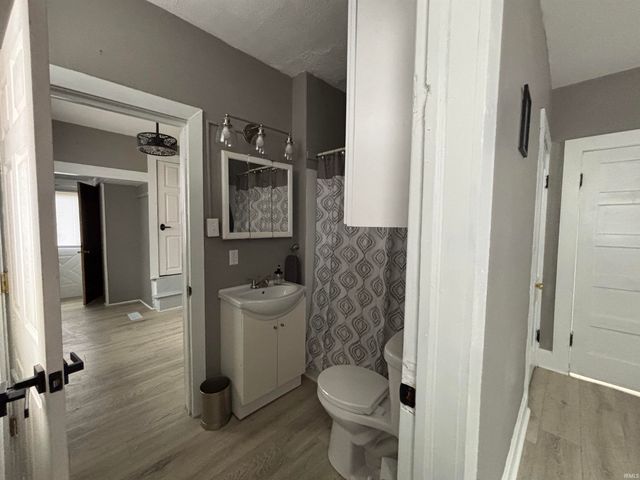 617 619 W Louisiana Street, Evansville, IN 47710