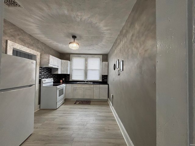 617 619 W Louisiana Street, Evansville, IN 47710