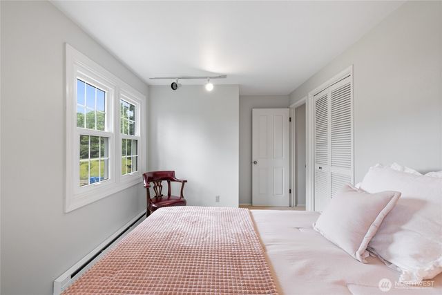 10323 Crescent Valley Drive NW, Gig Harbor, WA 98332