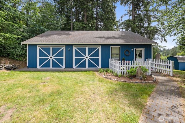 10323 Crescent Valley Drive NW, Gig Harbor, WA 98332