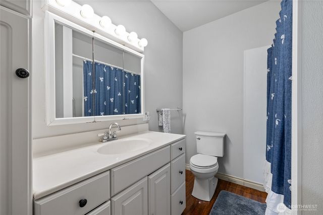 10323 Crescent Valley Drive NW, Gig Harbor, WA 98332