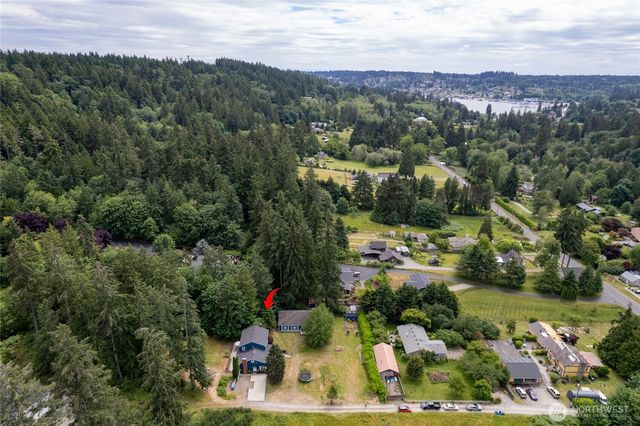 10323 Crescent Valley Drive NW, Gig Harbor, WA 98332