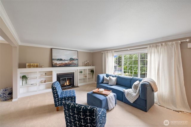 10323 Crescent Valley Drive NW, Gig Harbor, WA 98332