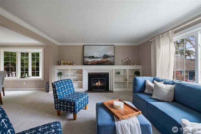 10323 Crescent Valley Drive NW, Gig Harbor, WA 98332