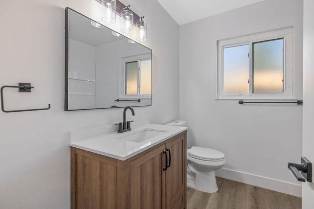 1209 Neville Street, Hanford, CA 93230