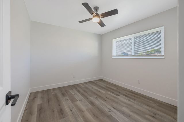 1209 Neville Street, Hanford, CA 93230