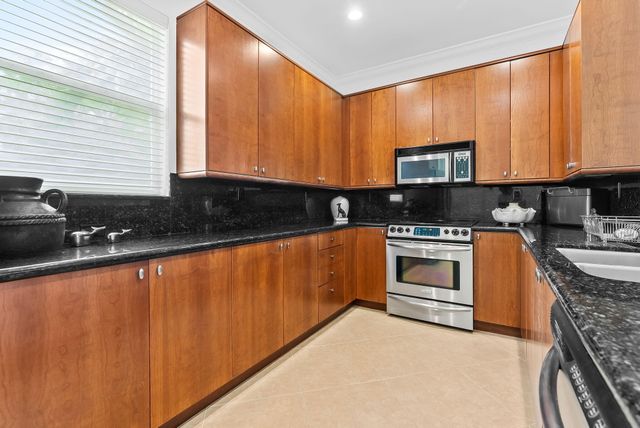 725 SW 4th Avenue, Fort Lauderdale, FL 33315