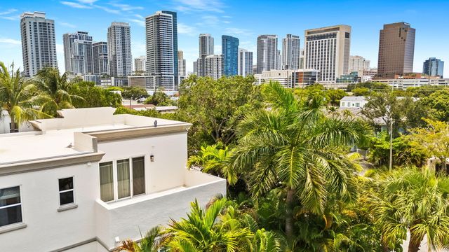 725 SW 4th Avenue, Fort Lauderdale, FL 33315