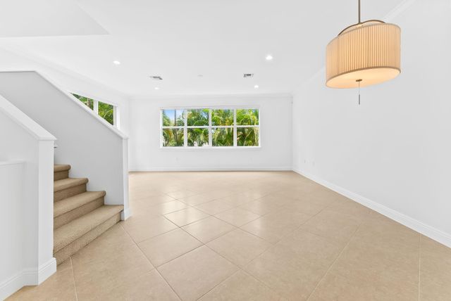 725 SW 4th Avenue, Fort Lauderdale, FL 33315