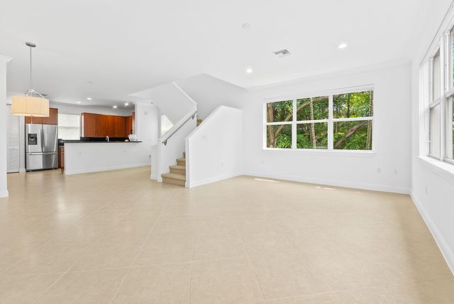 725 SW 4th Avenue, Fort Lauderdale, FL 33315
