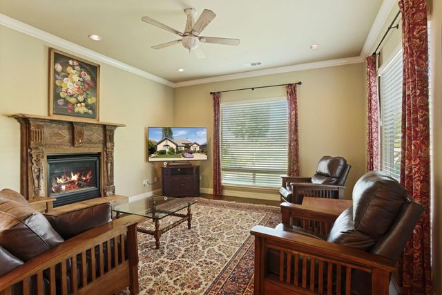 2735 Bristol Ln, Lodi, CA 95242