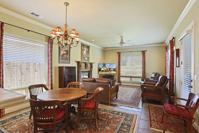 2735 Bristol Ln, Lodi, CA 95242