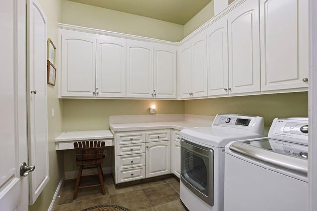 2735 Bristol Ln, Lodi, CA 95242