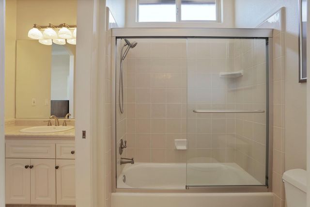 2735 Bristol Ln, Lodi, CA 95242